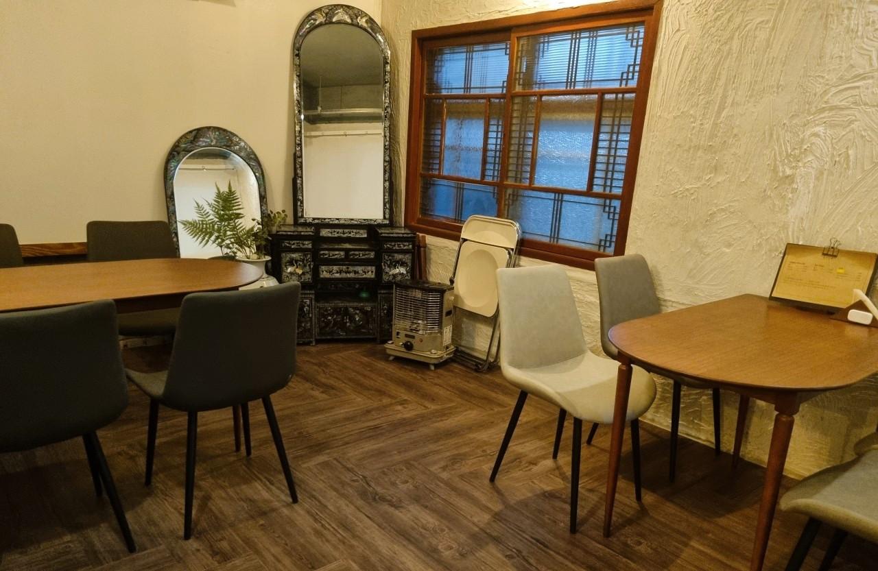 감자당Bar 내부 좌석