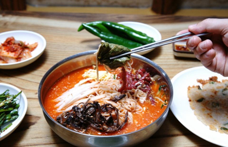 소백산능이버섯칼국수 칼국수