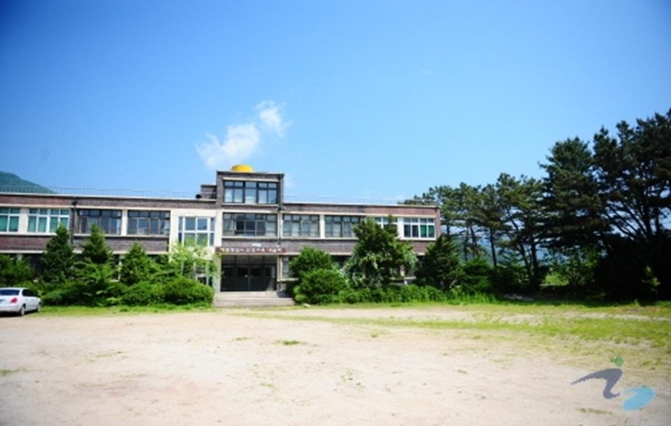 가평현대도예문화원 건물