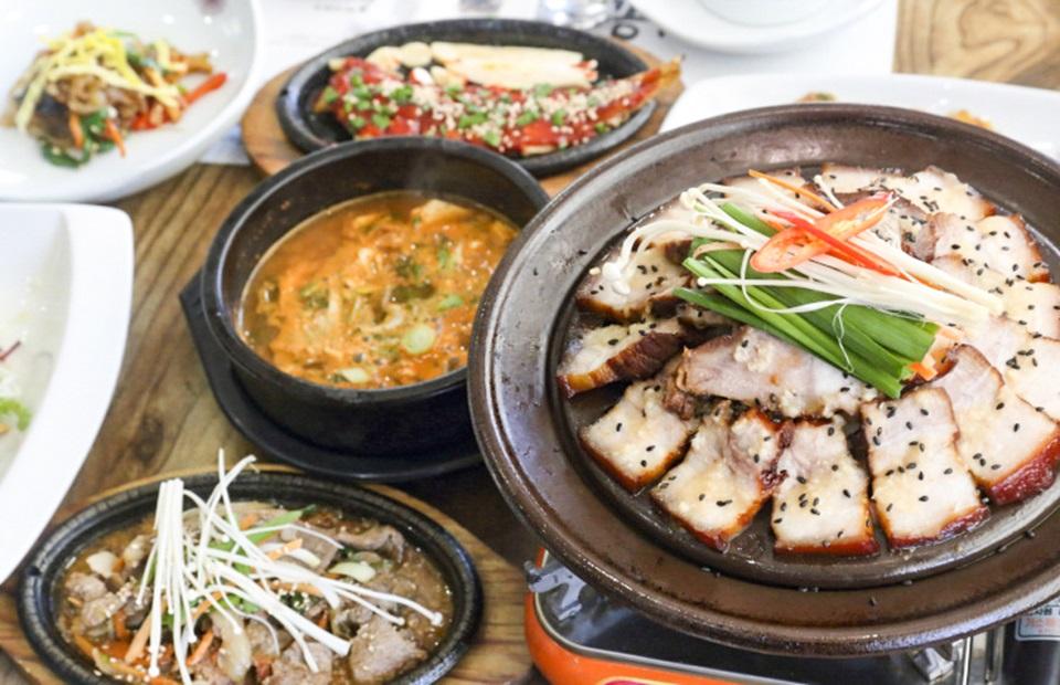 성원마늘약선요리 수육