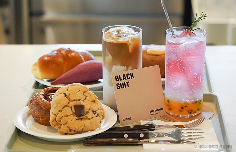 카페 히어리스트 디저트