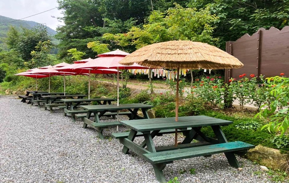 사랑산 쉼터