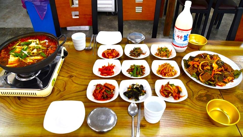 신토불이맛집 음식