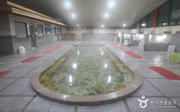 가조 백두산천지온천 내부 온천