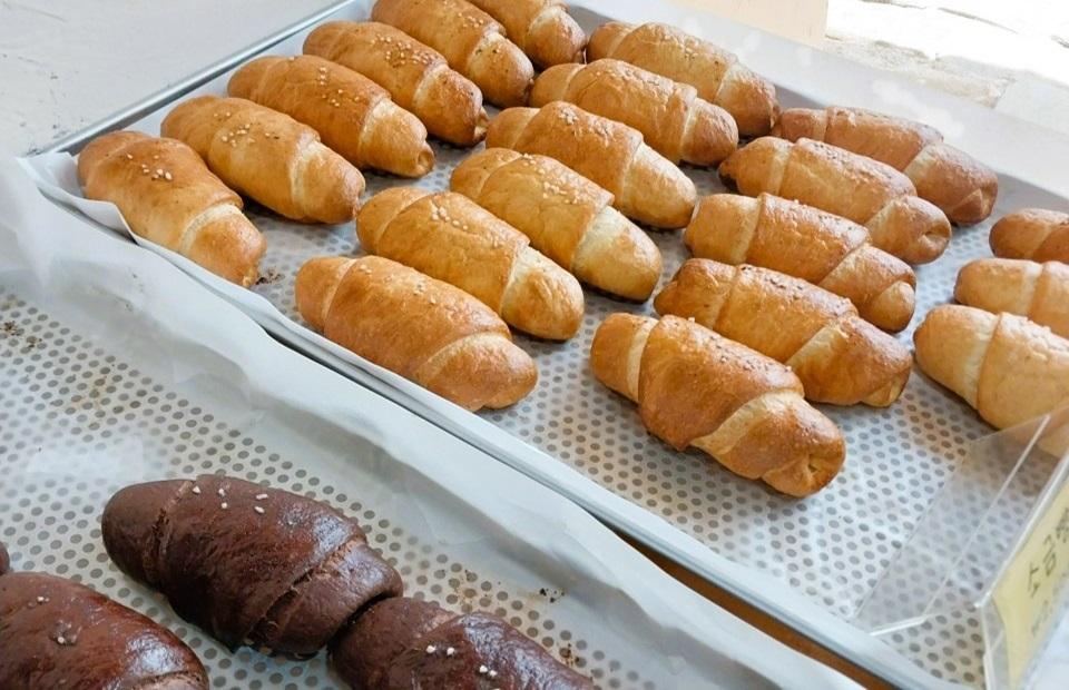 우리밀빵집 붴 소금빵