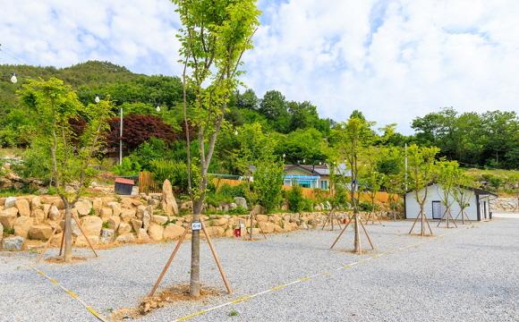 산앤호반캠핑장 전경